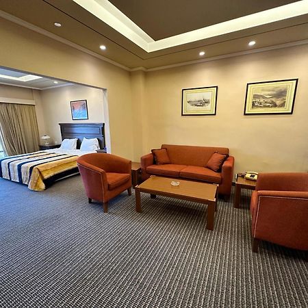 Le Crillon Hotel Brummana Bagian luar foto